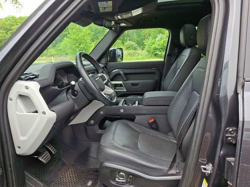 Used 2023 Land Rover Defender 110 SE AWD/4WD image 14