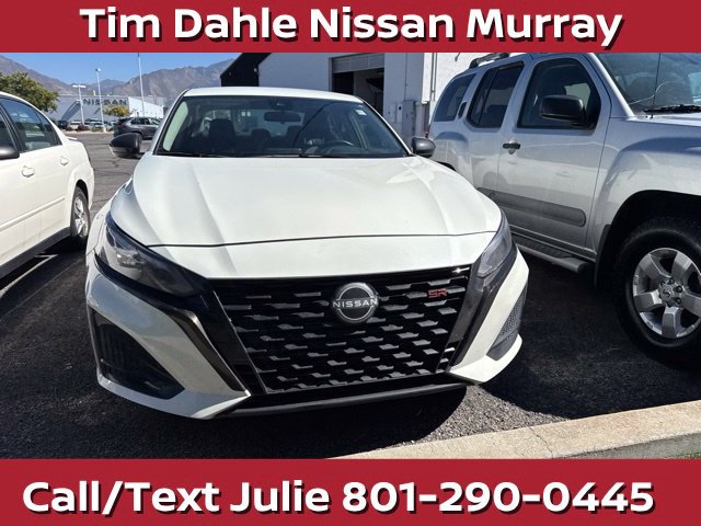 Used 2023 Nissan Altima 2.5 SR AWD/4WD image 6