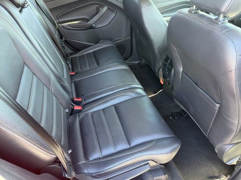Used 2019 Ford Escape Titanium FWD image 20