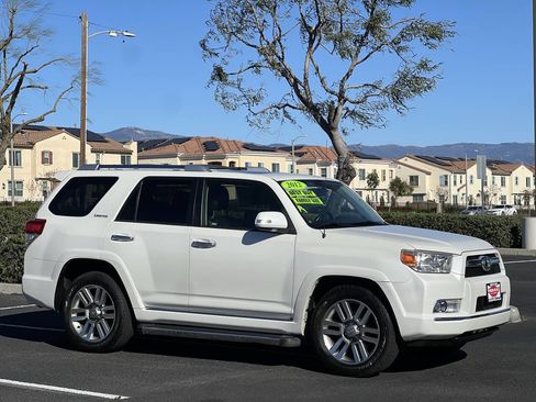 Used 2012 Toyota 4Runner Limited image 4