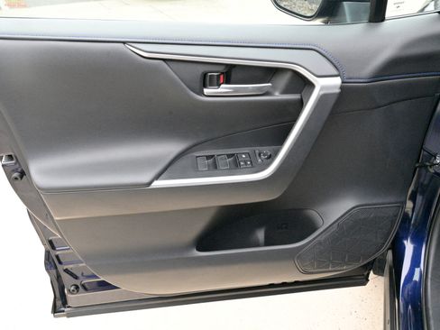 Used 2021 Toyota RAV4 XSE image 20