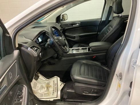 Used 2022 Ford Edge SEL w/ Convenience Package AWD/4WD image 15