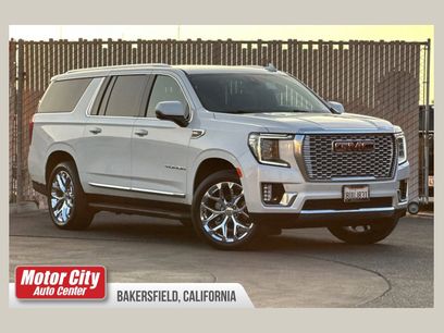 Used 2021 GMC Yukon XL SLT w/ SLT Luxury Package