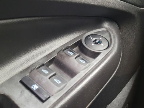 Used 2017 Ford Escape S FWD image 27