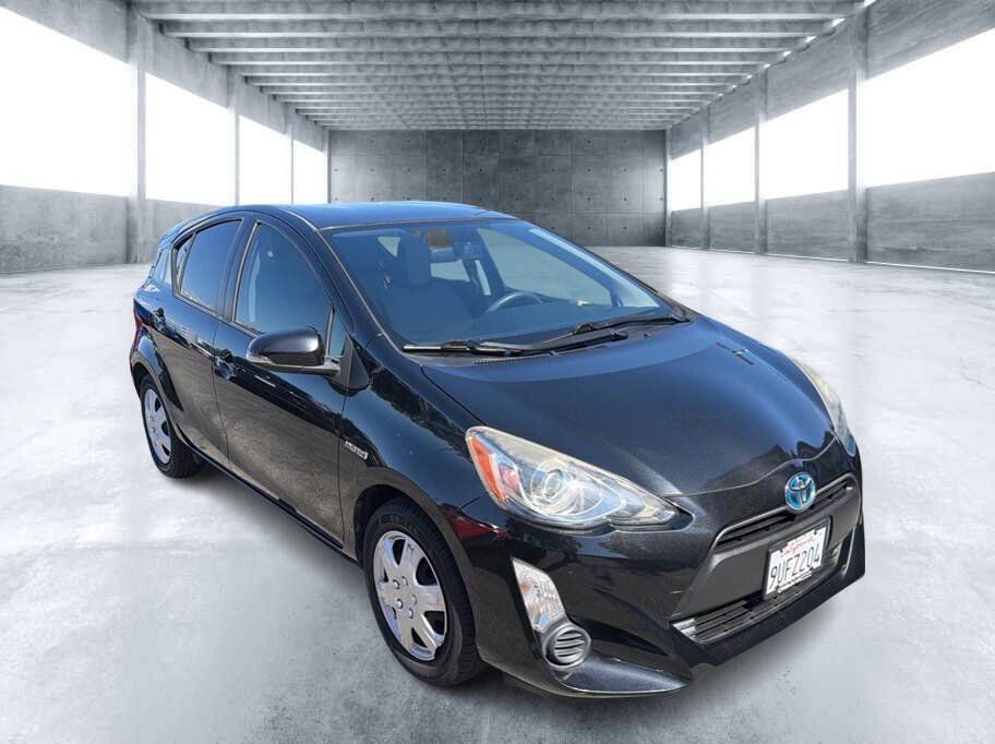 Used 2015 Toyota Prius C One FWD image 2