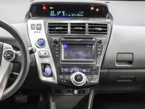 Used 2012 Toyota Prius V Two w/ Preferred Accessory Pkg FWD image 15