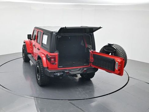 Used 2019 Jeep Wrangler Unlimited Sahara w/ Safety Group AWD/4WD image 42