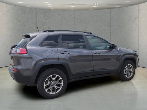 Used 2022 Jeep Cherokee Trailhawk AWD/4WD image 4