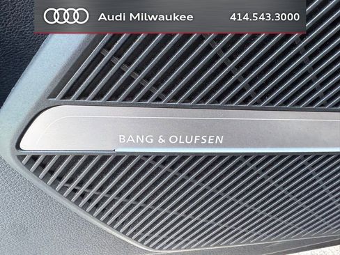 Used 2023 Audi SQ5 Premium Plus w/ Premium Plus Package AWD/4WD image 7