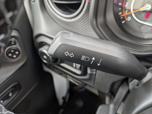 Used 2026 Jeep Wrangler Unlimited Rubicon image 57