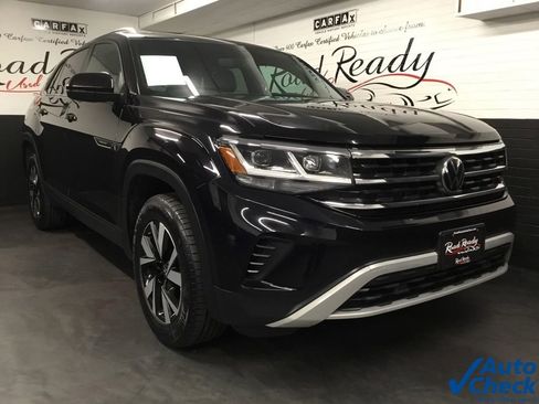 Used 2021 Volkswagen Atlas Cross Sport SE image 3