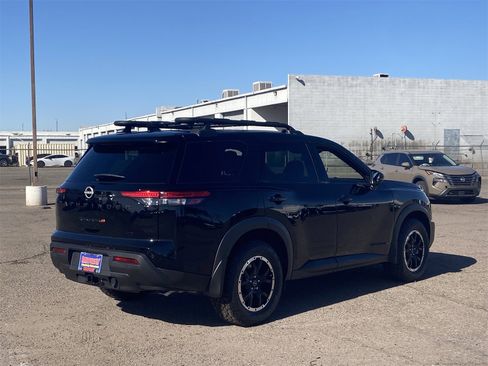 New 2025 Nissan Pathfinder Rock Creek image 6