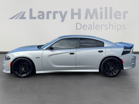 Used 2019 Dodge Charger Scat Pack w/ Daytona Edition Group image 2
