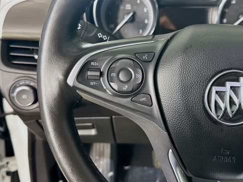 Used 2020 Buick Envision Essence FWD image 14
