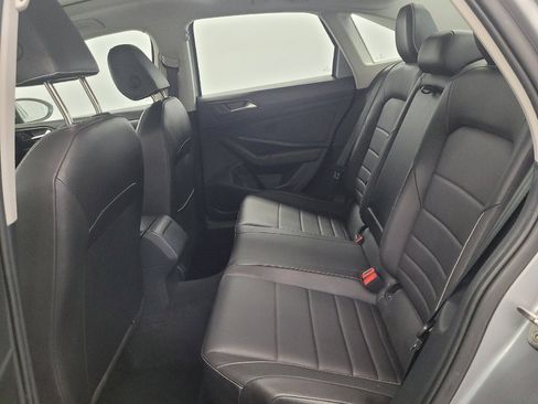 Used 2024 Volkswagen Jetta SE FWD image 18