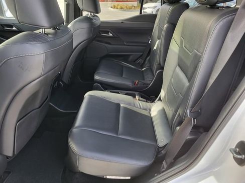 Used 2024 Lexus GX 550 w/ Accessory Package (2T) image 12