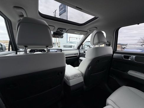 Used 2024 Hyundai Santa Fe Limited image 26