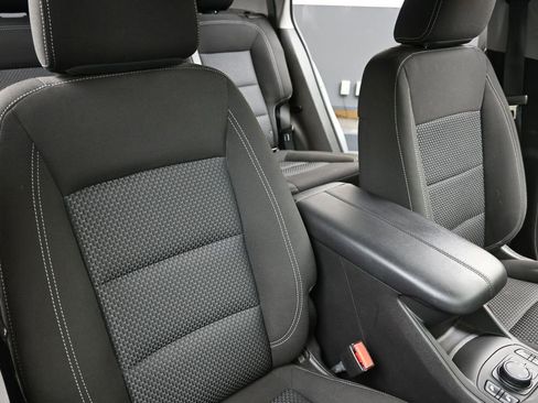 Used 2023 GMC Terrain SLE w/ Driver Convenience Package AWD/4WD image 14