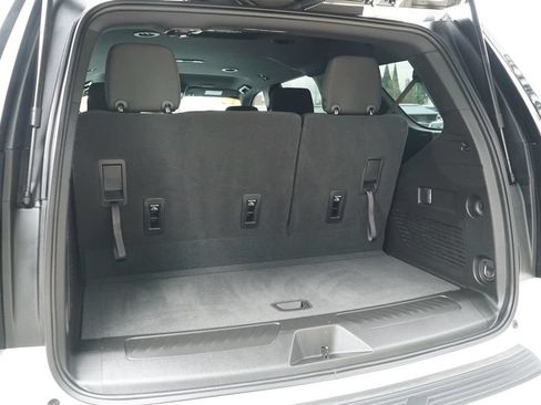 Used 2026 Chevrolet Tahoe LS AWD/4WD image 25