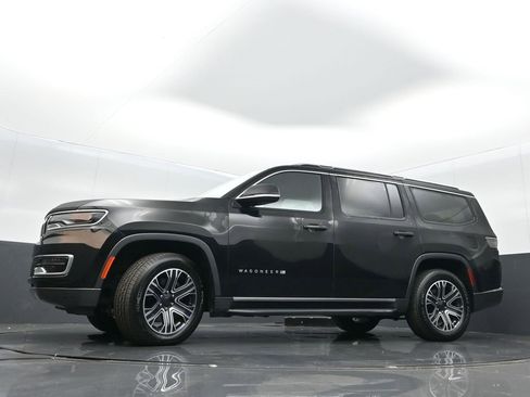 Used 2022 Jeep Wagoneer Series III w/ Flexible Seating Group image 35