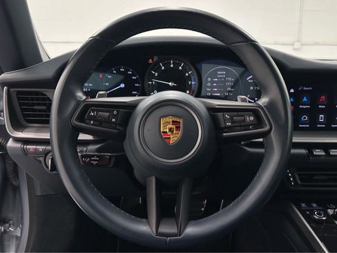 Used 2022 Porsche 911 Carrera RWD image 27