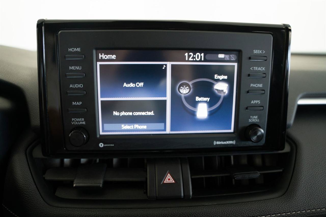 Used 2022 Toyota RAV4 LE AWD/4WD image 16