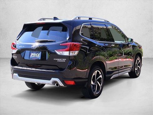 Used 2023 Subaru Forester Touring AWD/4WD image 6