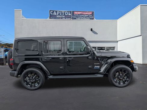 Used 2023 Jeep Wrangler Sahara w/ Cold Weather Group AWD/4WD image 2