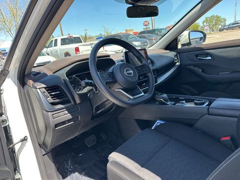 Used 2023 Nissan Rogue SV AWD/4WD image 11