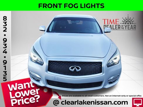 Used 2017 INFINITI Q70 3.7 image 2