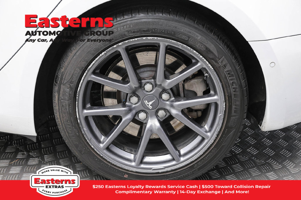Used 2020 Tesla Model 3 Standard Range RWD image 9