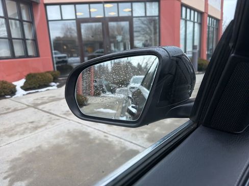 Used 2015 Mercedes-Benz C 400 4MATIC image 36