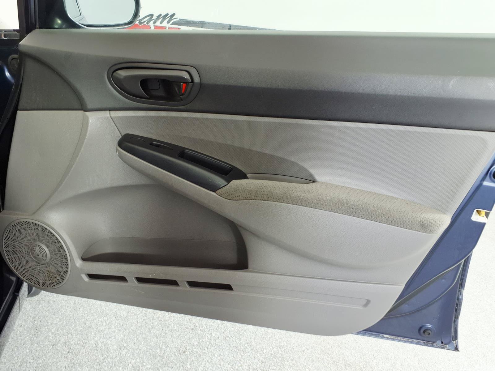 Used 2011 Honda Civic DX-VP image 11