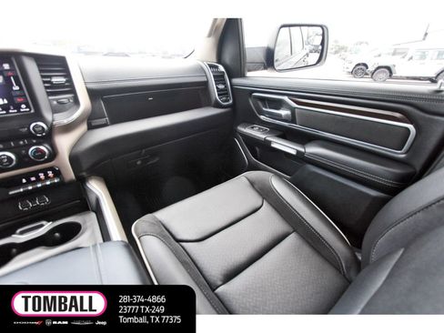 Used 2021 RAM 1500 Laramie AWD/4WD image 11