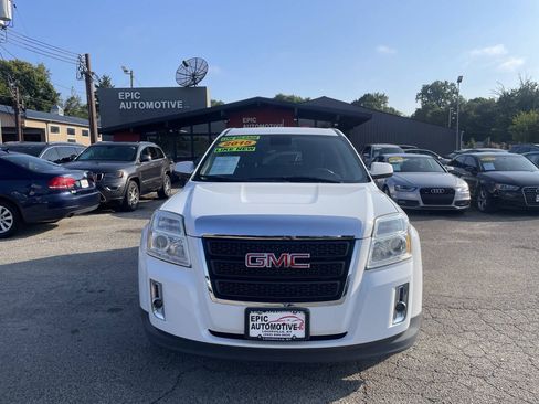 Used 2015 GMC Terrain SLE FWD image 2