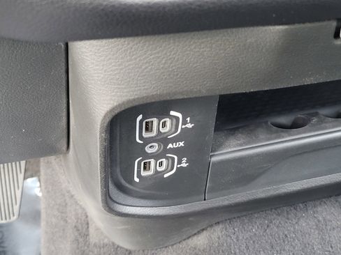 Used 2024 RAM 2500 Big Horn w/ Bed Utility Group image 25