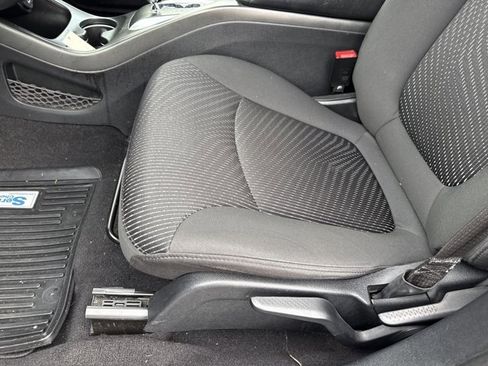 Used 2018 Dodge Journey SE w/ Blacktop Package image 12