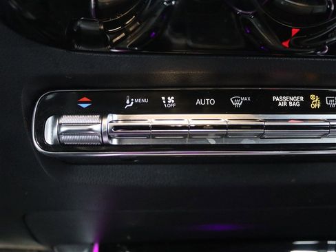 Used 2021 Mercedes-Benz GLA 35 AMG 4MATIC image 37