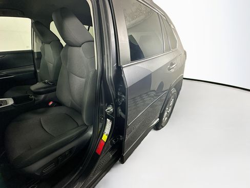 Used 2023 Toyota RAV4 XLE FWD image 12