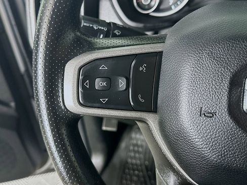 Used 2024 RAM 2500 Tradesman w/ Chrome Appearance Group image 25