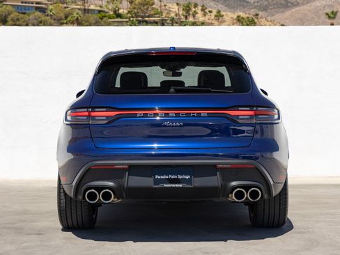 Certified 2025 Porsche Macan AWD/4WD image 6