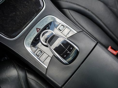 Used 2018 Mercedes-Benz S 560 Sedan w/ AMG Line Exterior image 33