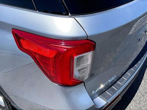 Used 2020 Ford Explorer Limited w/ Class III Trailer Tow Package image 29