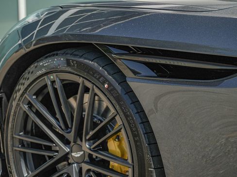 New 2025 Aston Martin DB12 Coupe RWD image 9