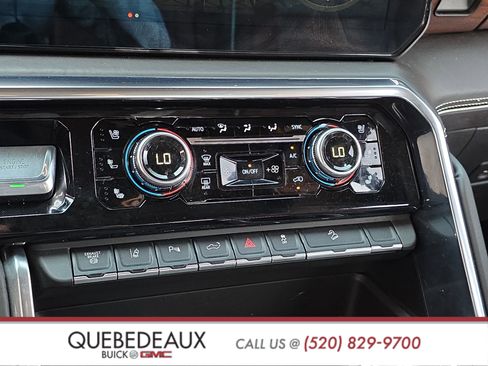 Used 2024 GMC Sierra 3500 Denali Ultimate AWD/4WD image 20