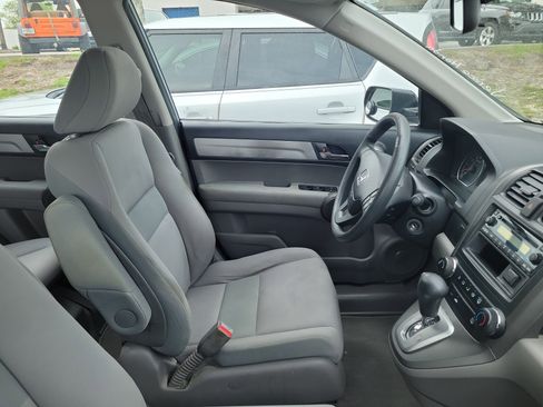 Used 2011 Honda CR-V LX image 3