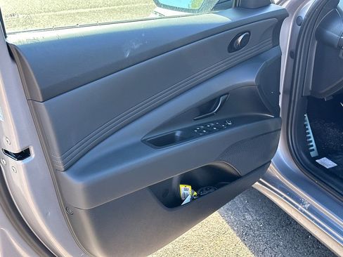 New 2025 Hyundai Elantra Sport image 10