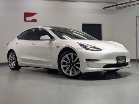 Used 2019 Tesla Model 3 Performance AWD/4WD image 2