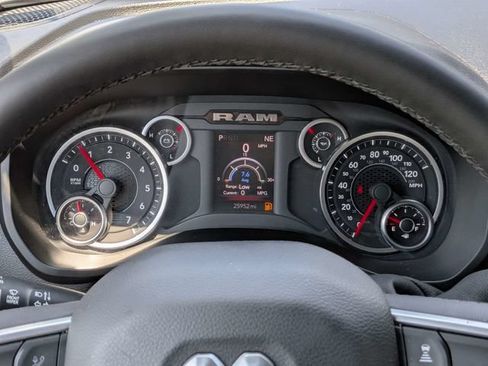Used 2025 RAM 2500 Big Horn AWD/4WD image 27