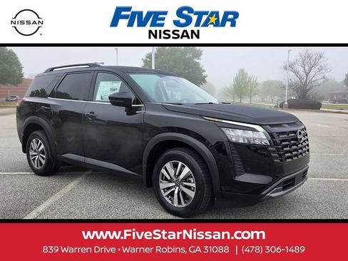New 2026 Nissan Pathfinder SL FWD image 1